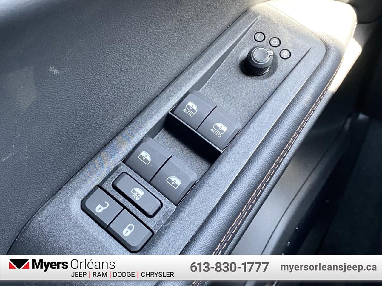 2026 Jeep Cherokee Overland  - $174.79 /Wk Photo