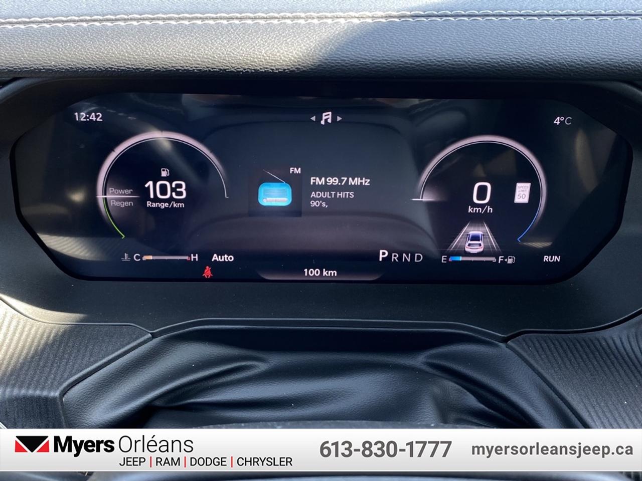 2026 Jeep Cherokee Overland  - $174.79 /Wk Photo