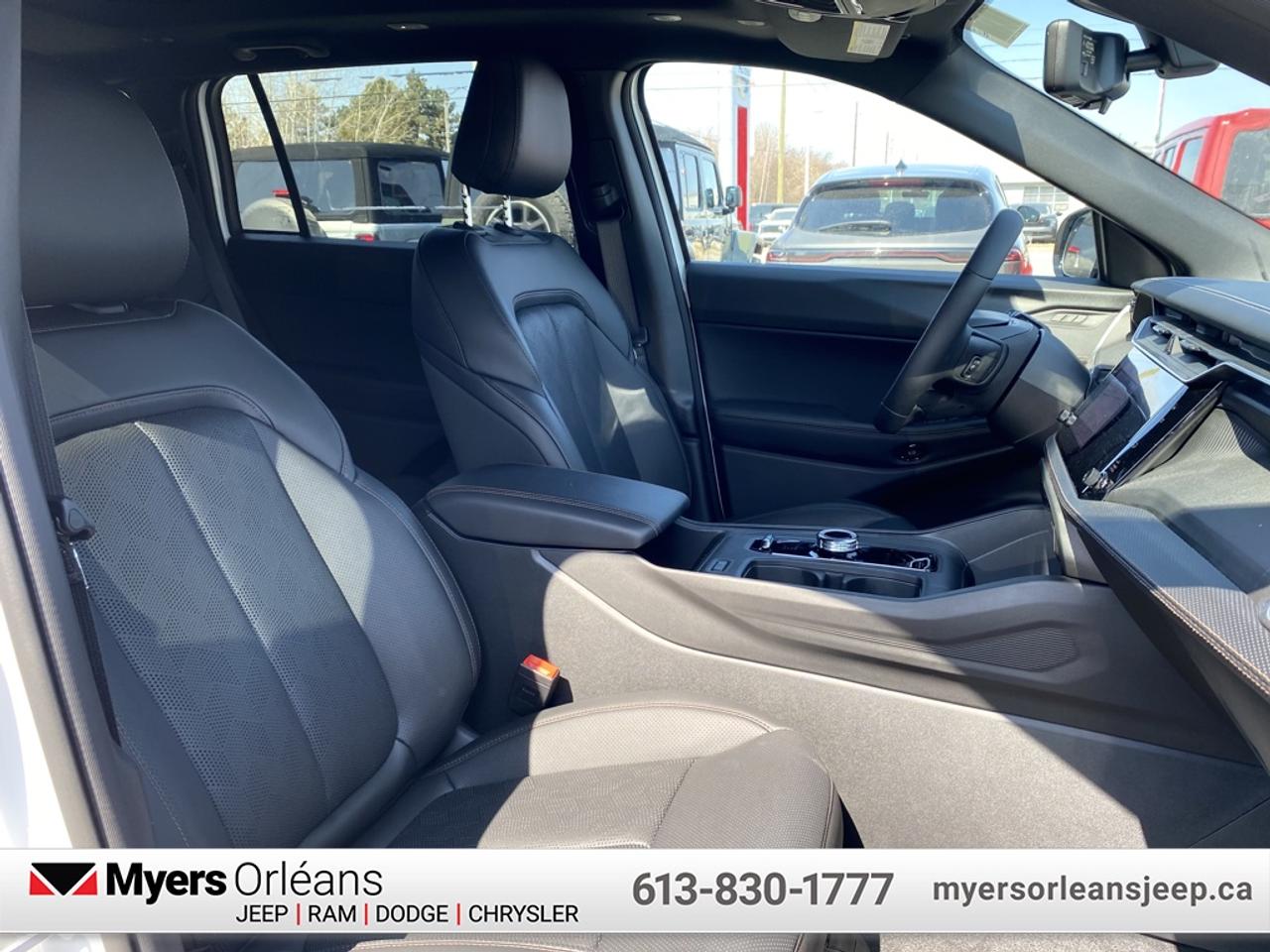 2026 Jeep Cherokee Overland  - $174.79 /Wk Photo