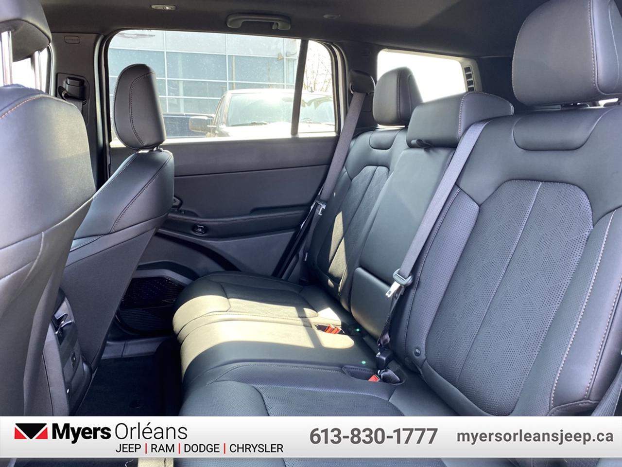2026 Jeep Cherokee Overland  - $174.79 /Wk Photo