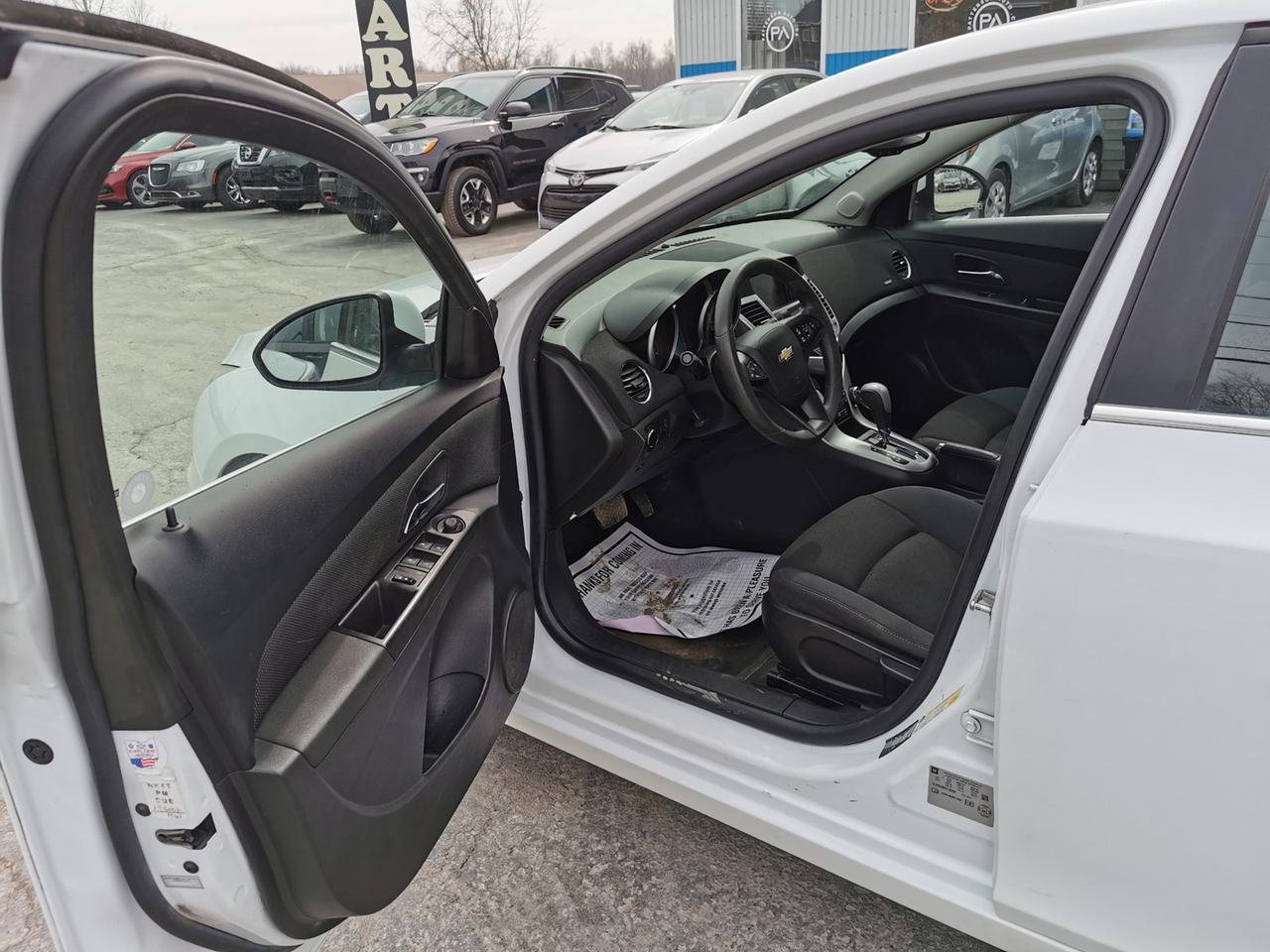 2016 Chevrolet Cruze Limited 1LT Photo