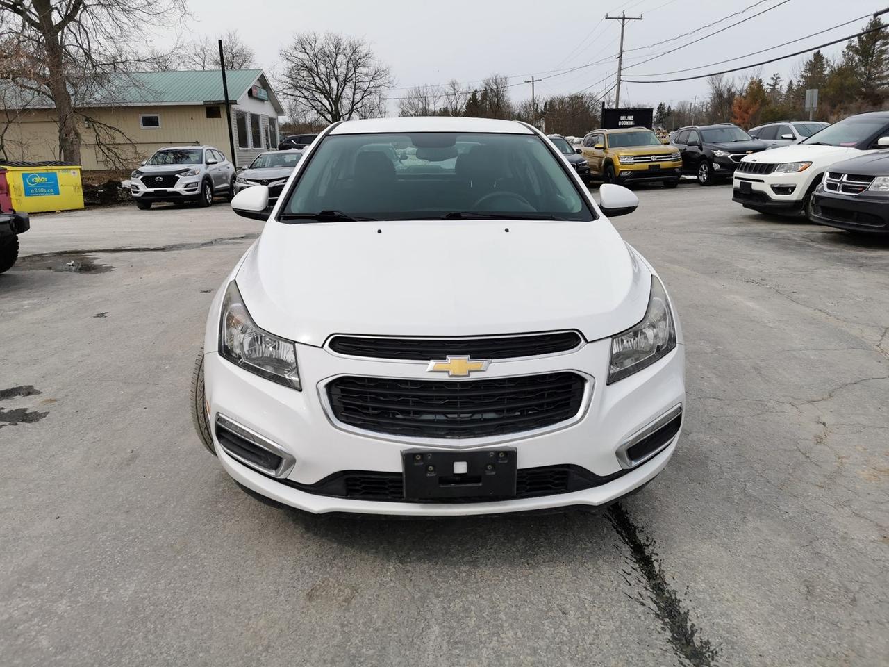 2016 Chevrolet Cruze Limited 1LT Photo