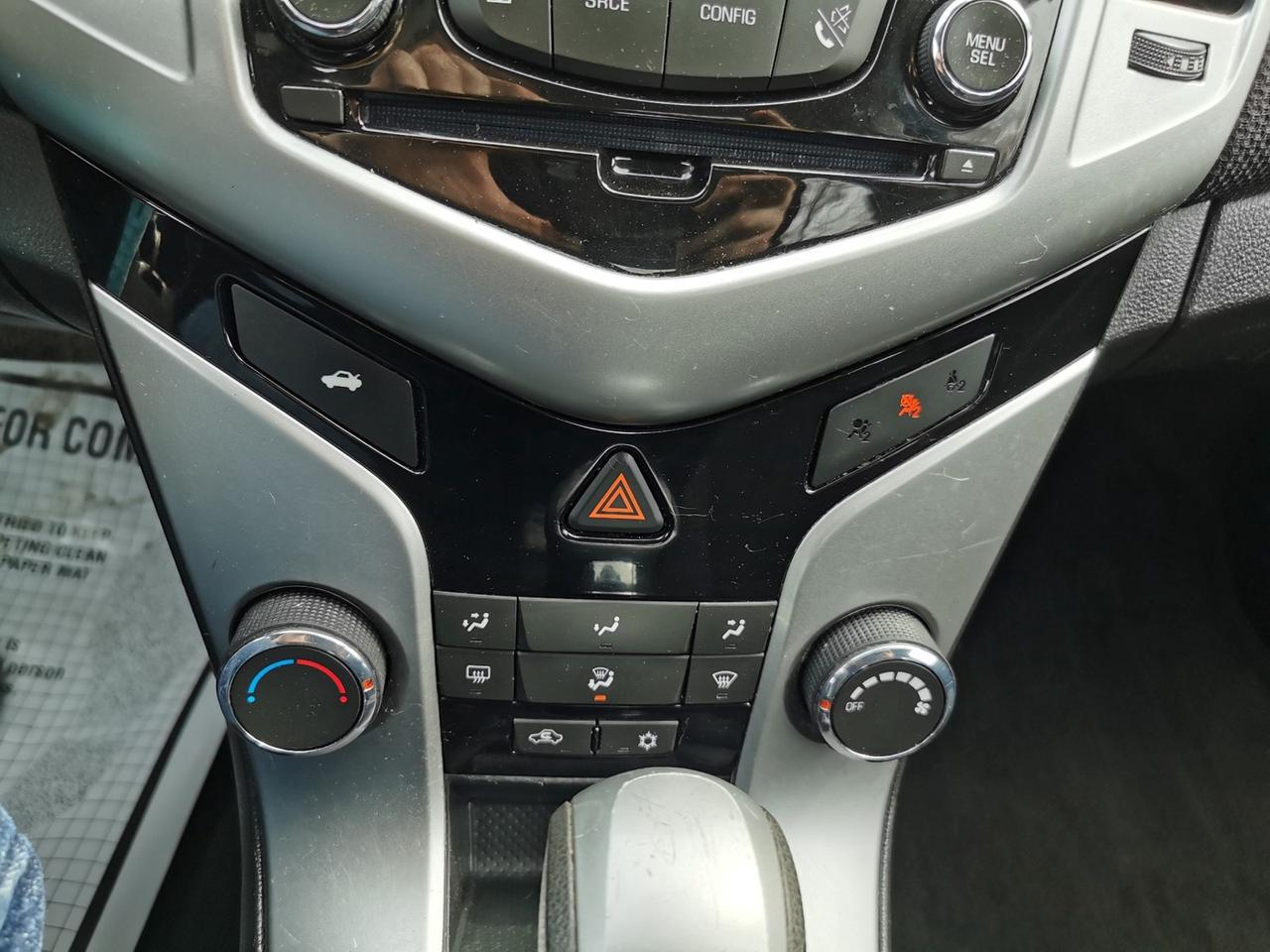 2016 Chevrolet Cruze Limited 1LT Photo