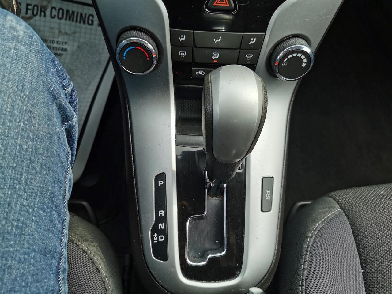 2016 Chevrolet Cruze Limited 1LT Photo