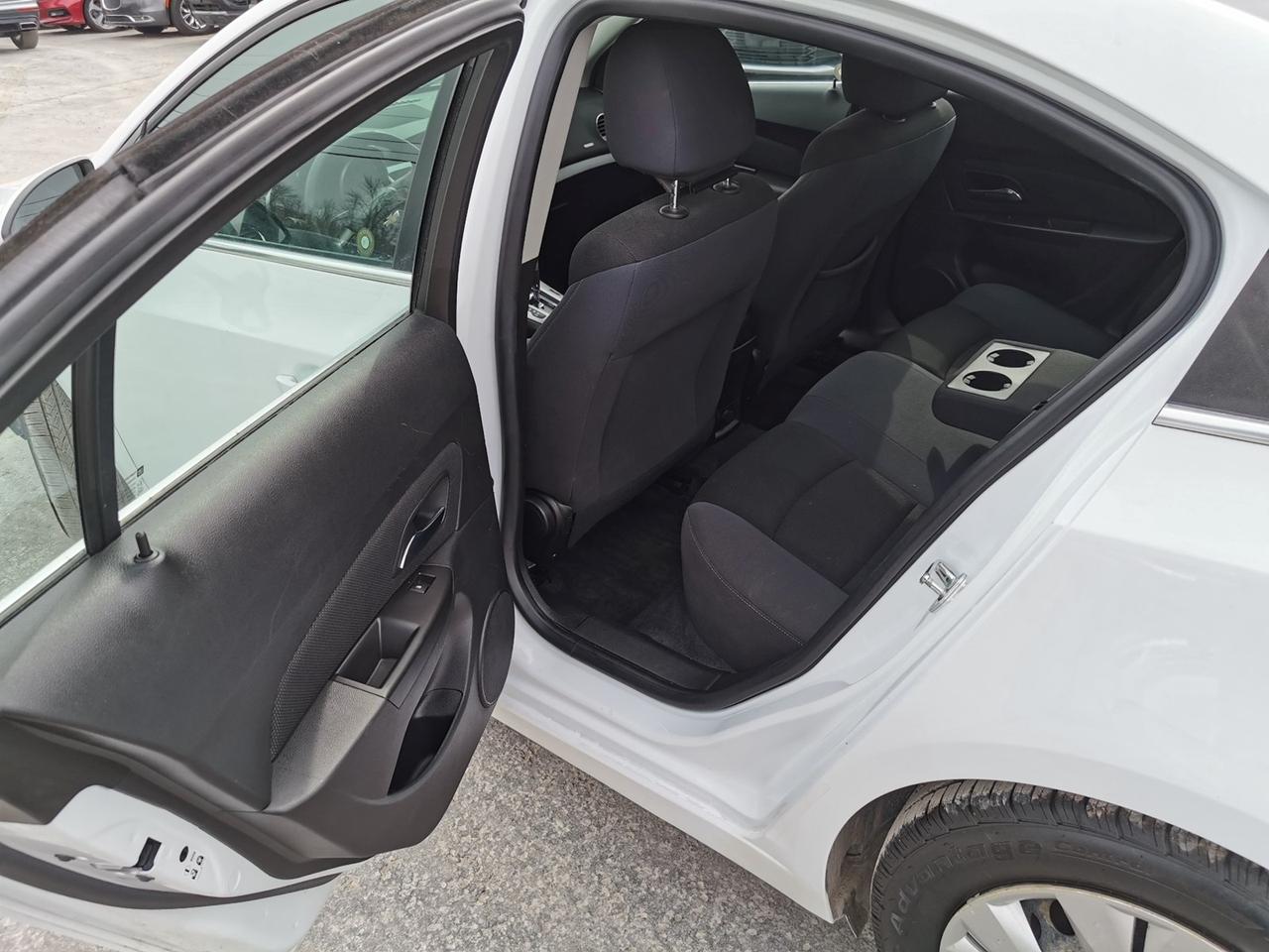 2016 Chevrolet Cruze Limited 1LT Photo