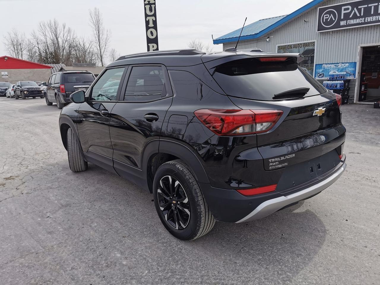 2021 Chevrolet TrailBlazer LT Photo3