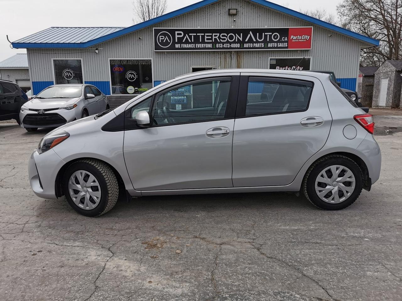 2018 Toyota Yaris LE Photo