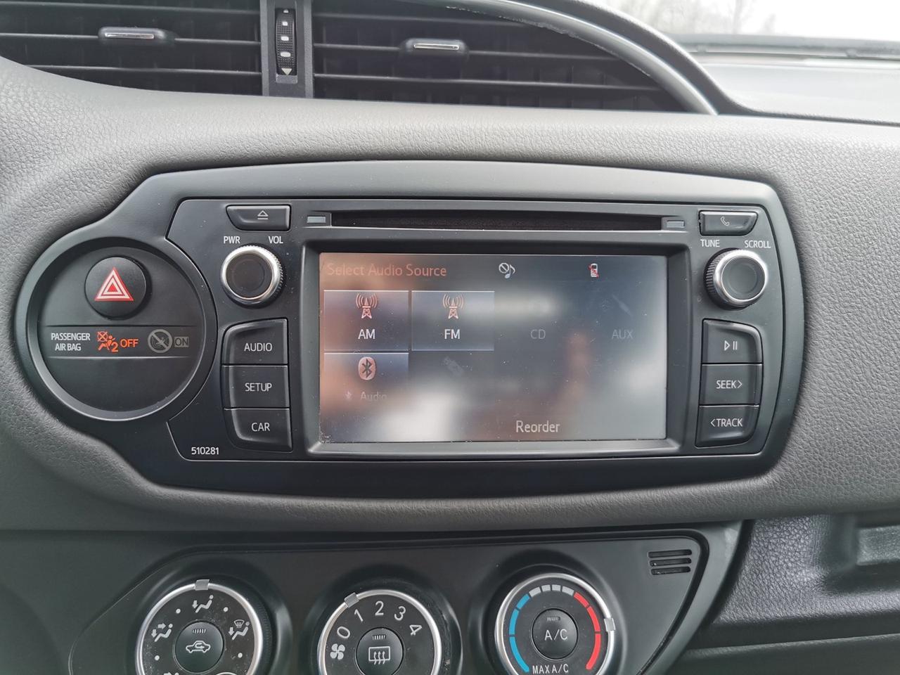 2018 Toyota Yaris LE Photo