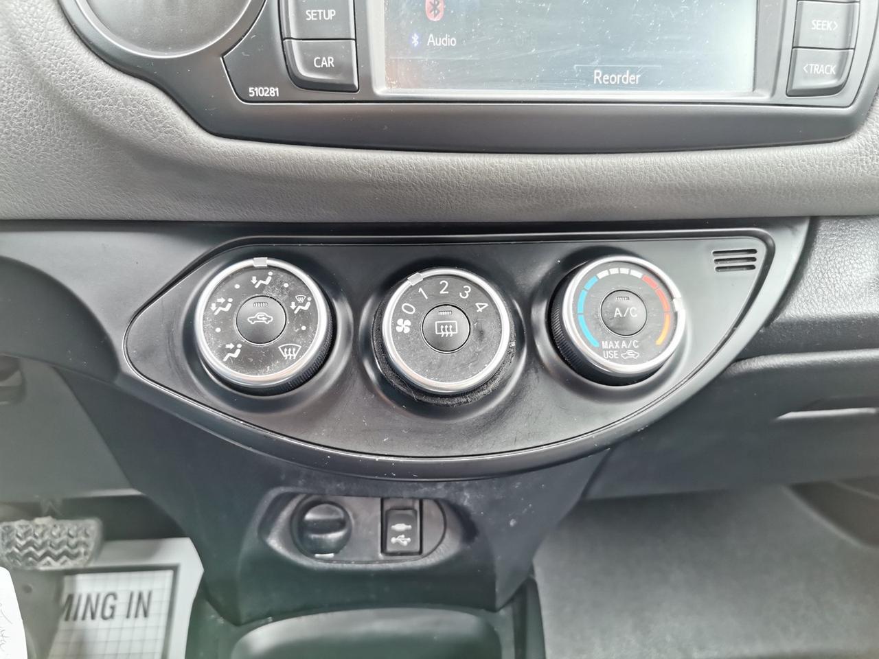 2018 Toyota Yaris LE Photo