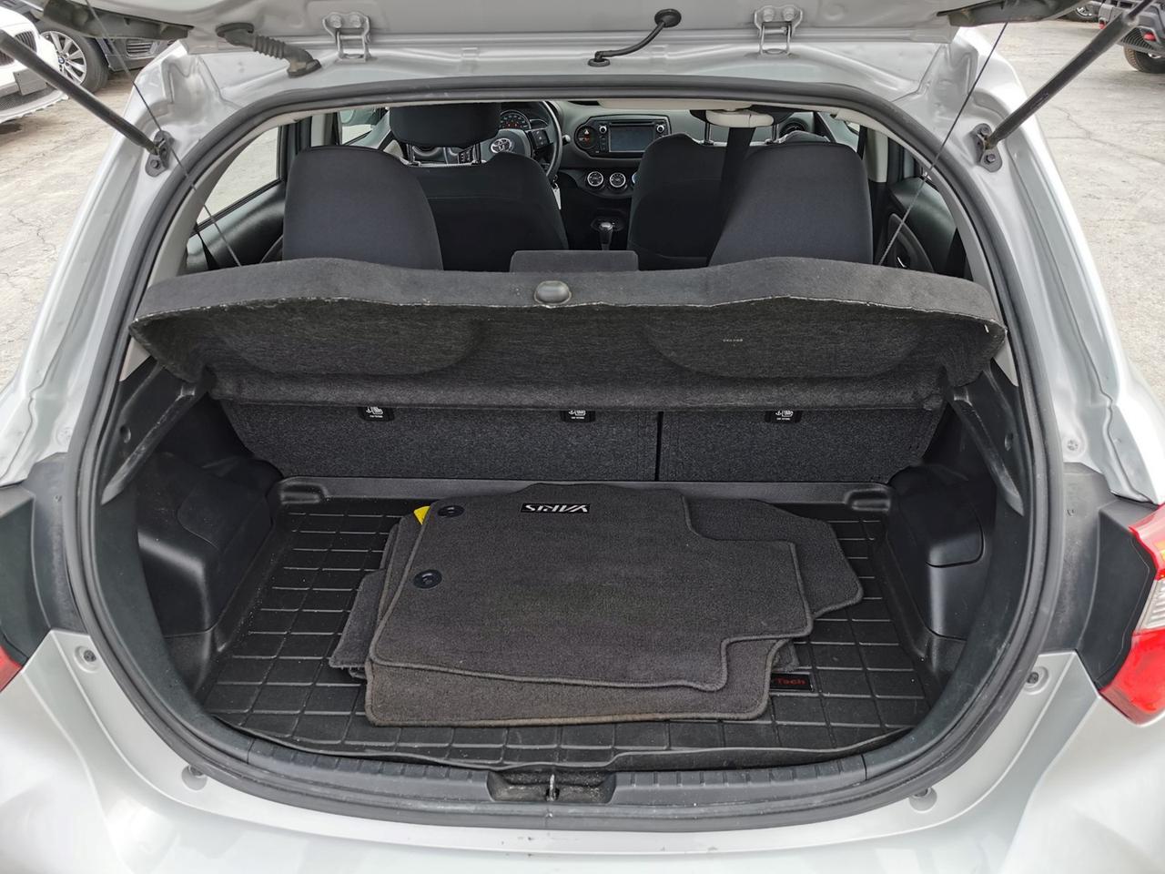2018 Toyota Yaris LE Photo