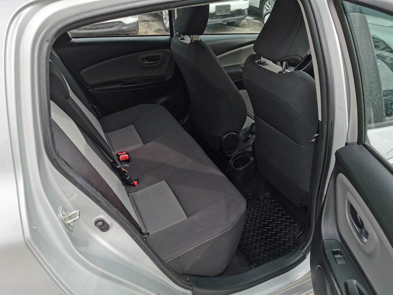 2018 Toyota Yaris LE Photo