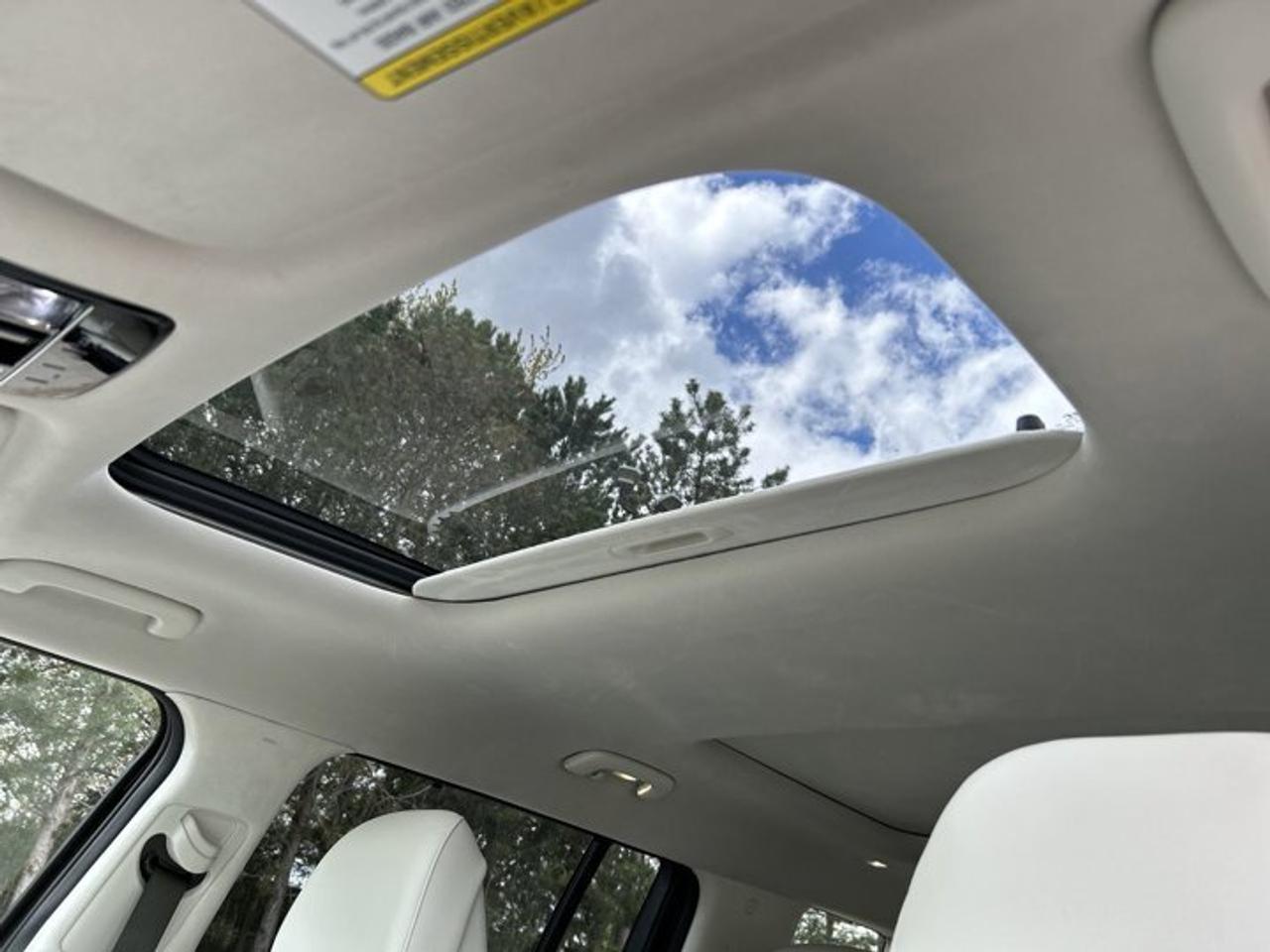 2024 Hyundai Santa Fe Ultimate Calligraphy AWD | No accidents | Ventilated Front Seats Photo