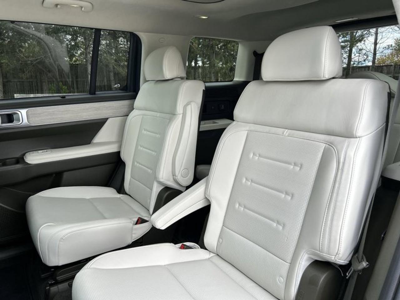 2024 Hyundai Santa Fe Ultimate Calligraphy AWD | No accidents | Ventilated Front Seats Photo