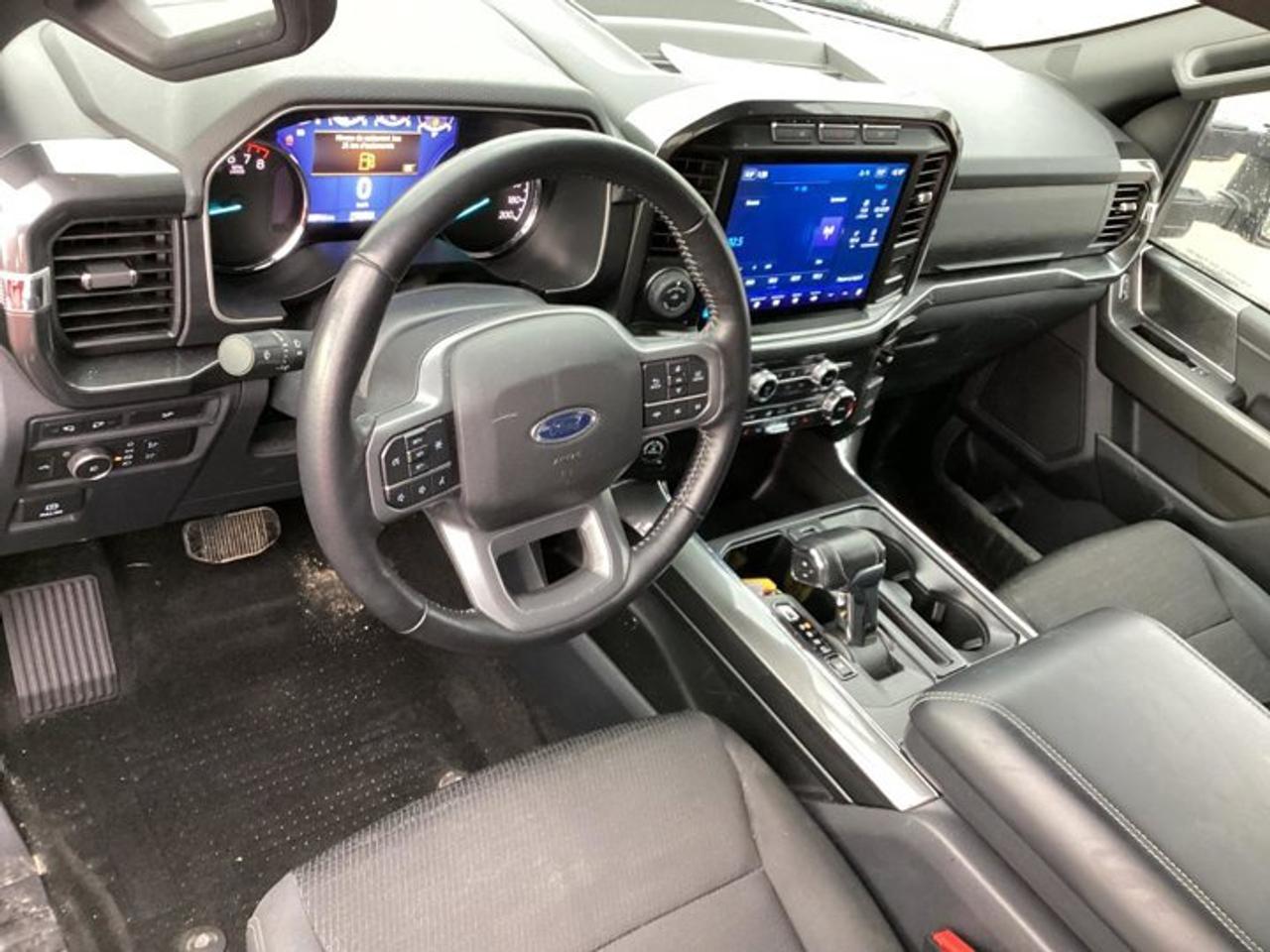 2022 Ford F-150 XLT SuperCrew 5.5' Box 4WD Photo2