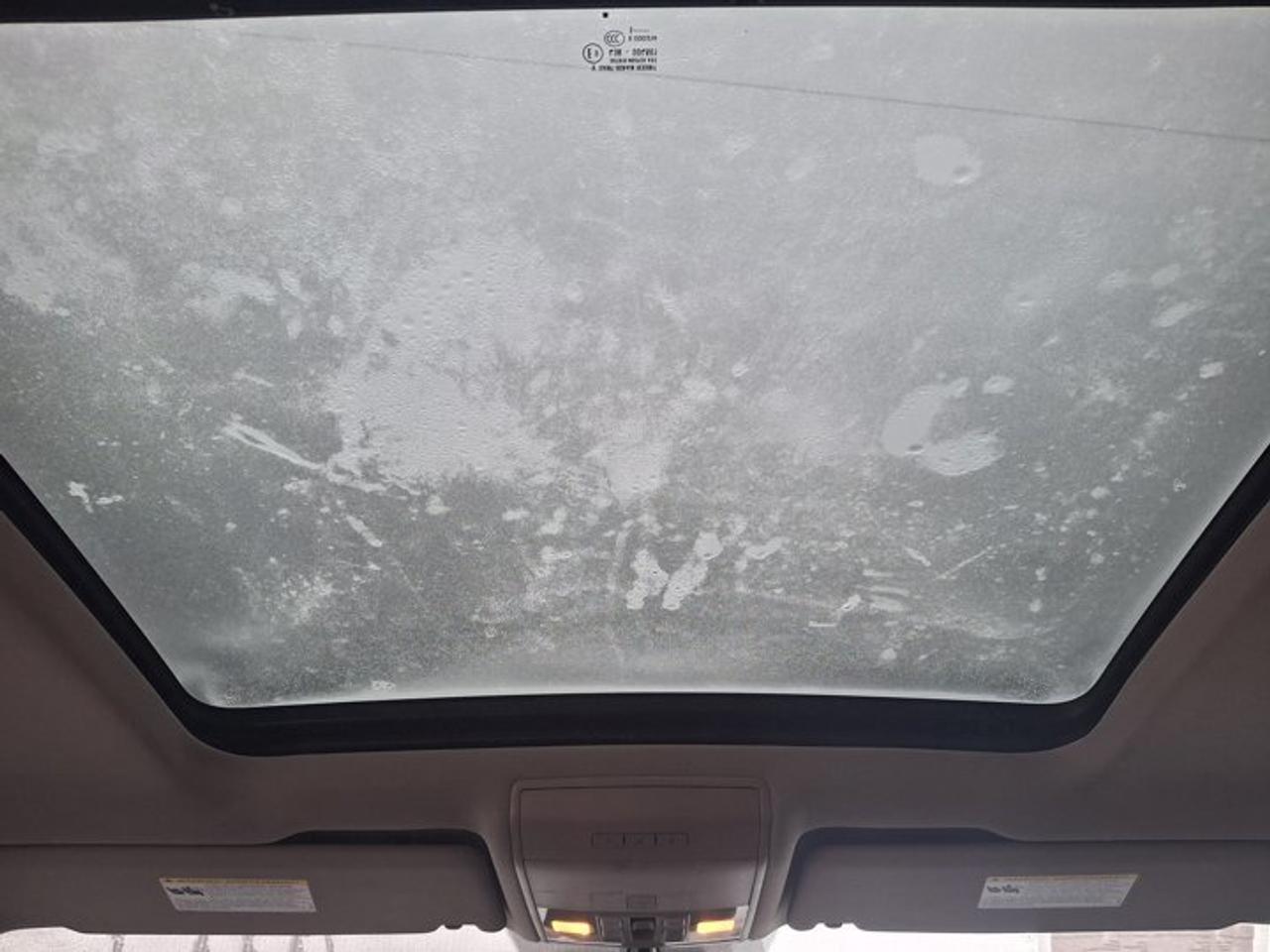 2019 Volkswagen Atlas Highline 4Motion | Leather | Sunroof | Pano Roof | Adaptive Cruise | Heated & Cooled Seats and More! Photo