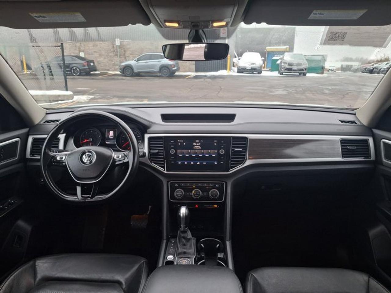 2019 Volkswagen Atlas Highline 4Motion | Leather | Sunroof | Pano Roof | Adaptive Cruise | Heated & Cooled Seats and More! Photo