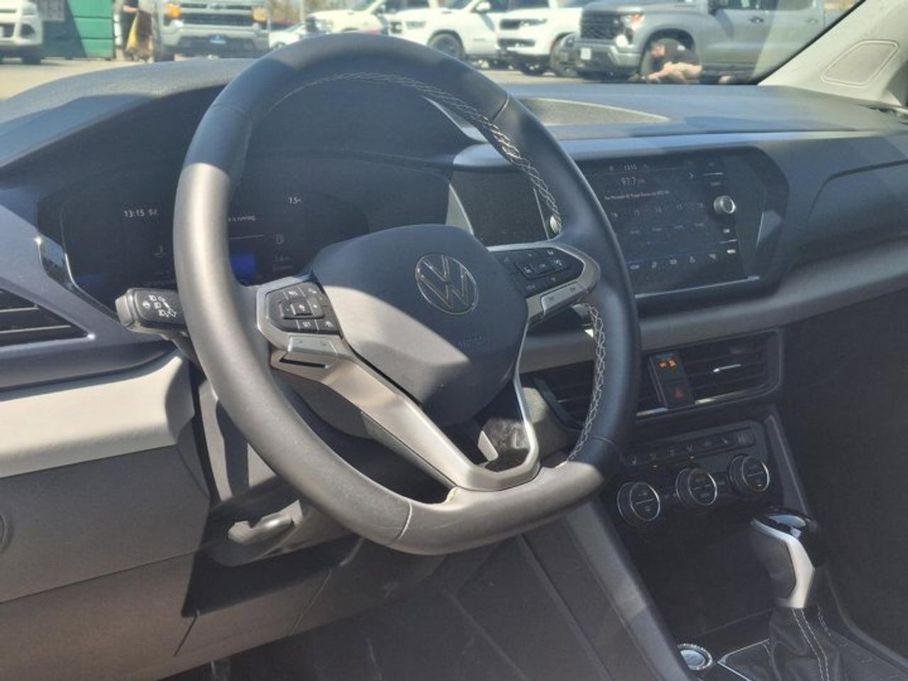 2023 Volkswagen Taos Comfortline AWD | Sunroof | Adaptive Cruise | Power Seat | Heated Seats | CarPlay + Android & More ! Photo