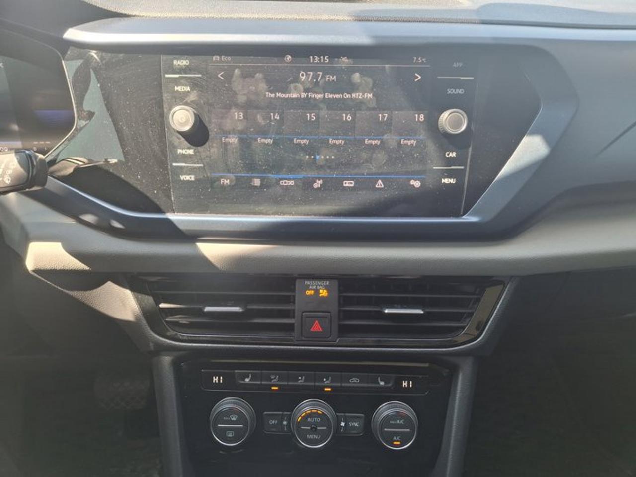 2023 Volkswagen Taos Comfortline AWD | Sunroof | Adaptive Cruise | Power Seat | Heated Seats | CarPlay + Android & More ! Photo3