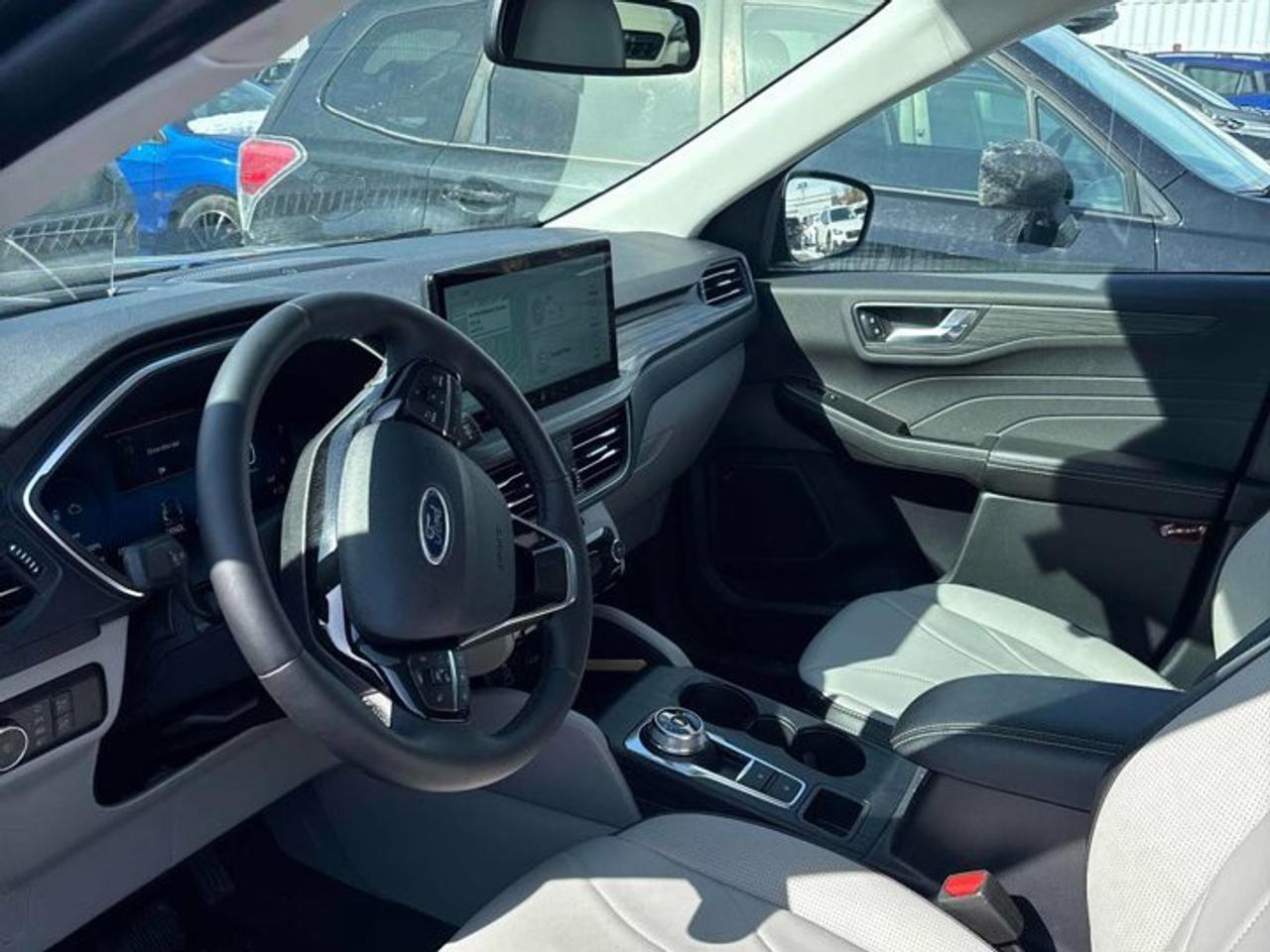2025 Ford Escape Plug-In Hybrid | Leather | Heated Seats + Steering |360 Cam | Premium Audio | Remote Start & More ! Photo2