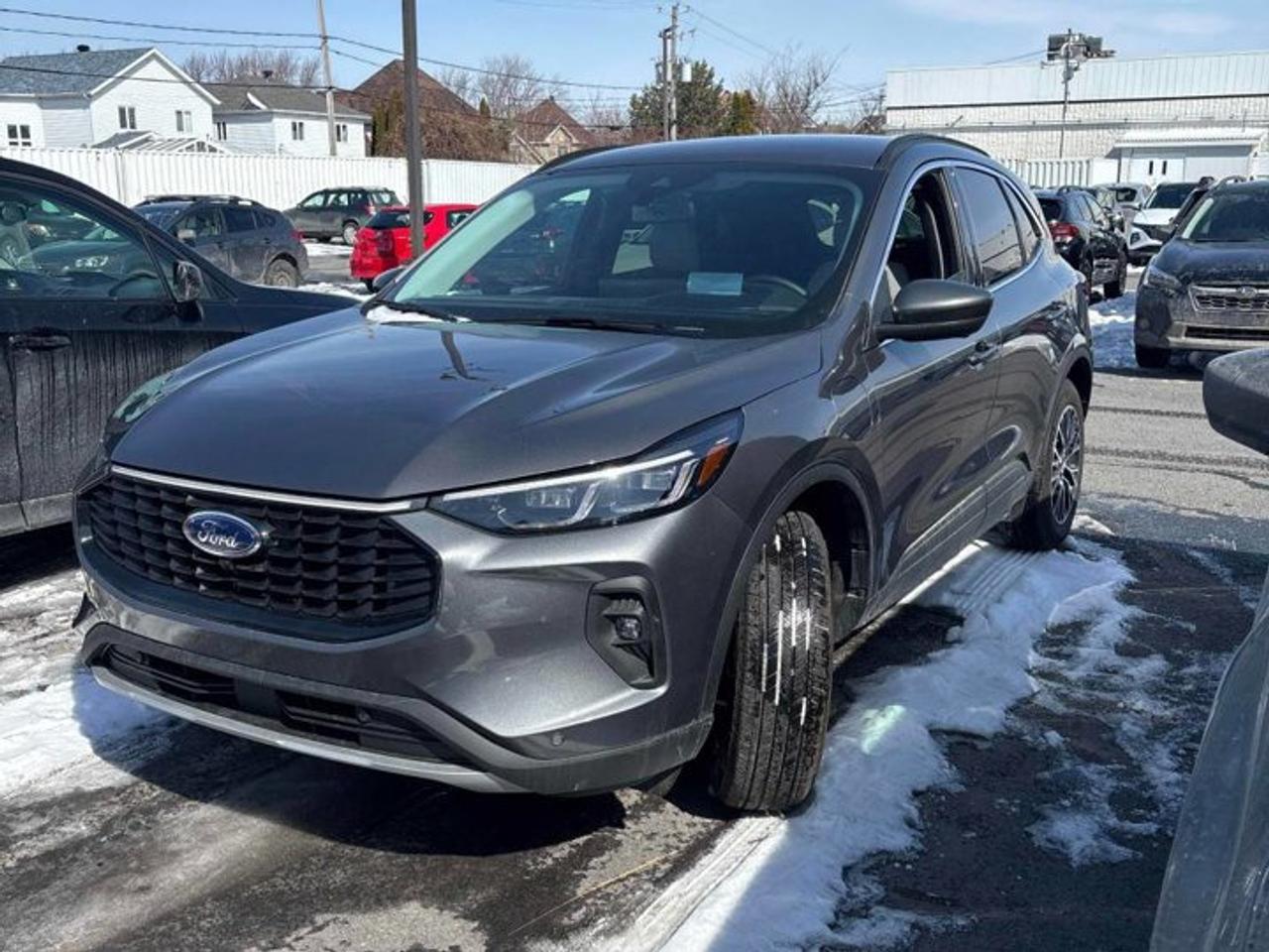 Used 2025 Ford Escape Plug-In Hybrid | Leather | Heated Seats + Steering |360 Cam | Premium Audio | Remote Start & More ! for sale in Guelph, ON