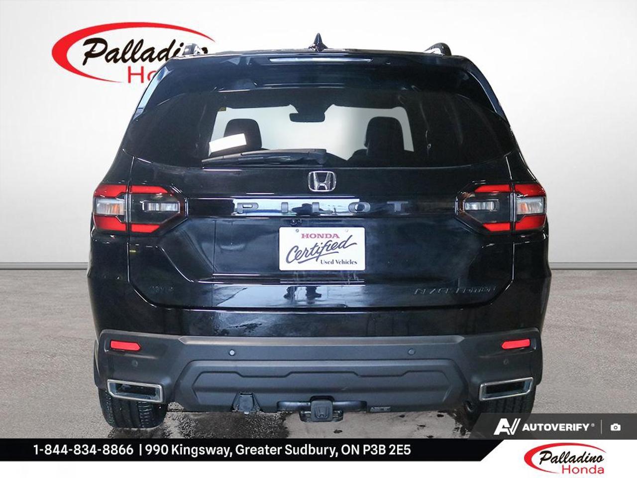 2023 Honda Pilot Black Edition Photo4
