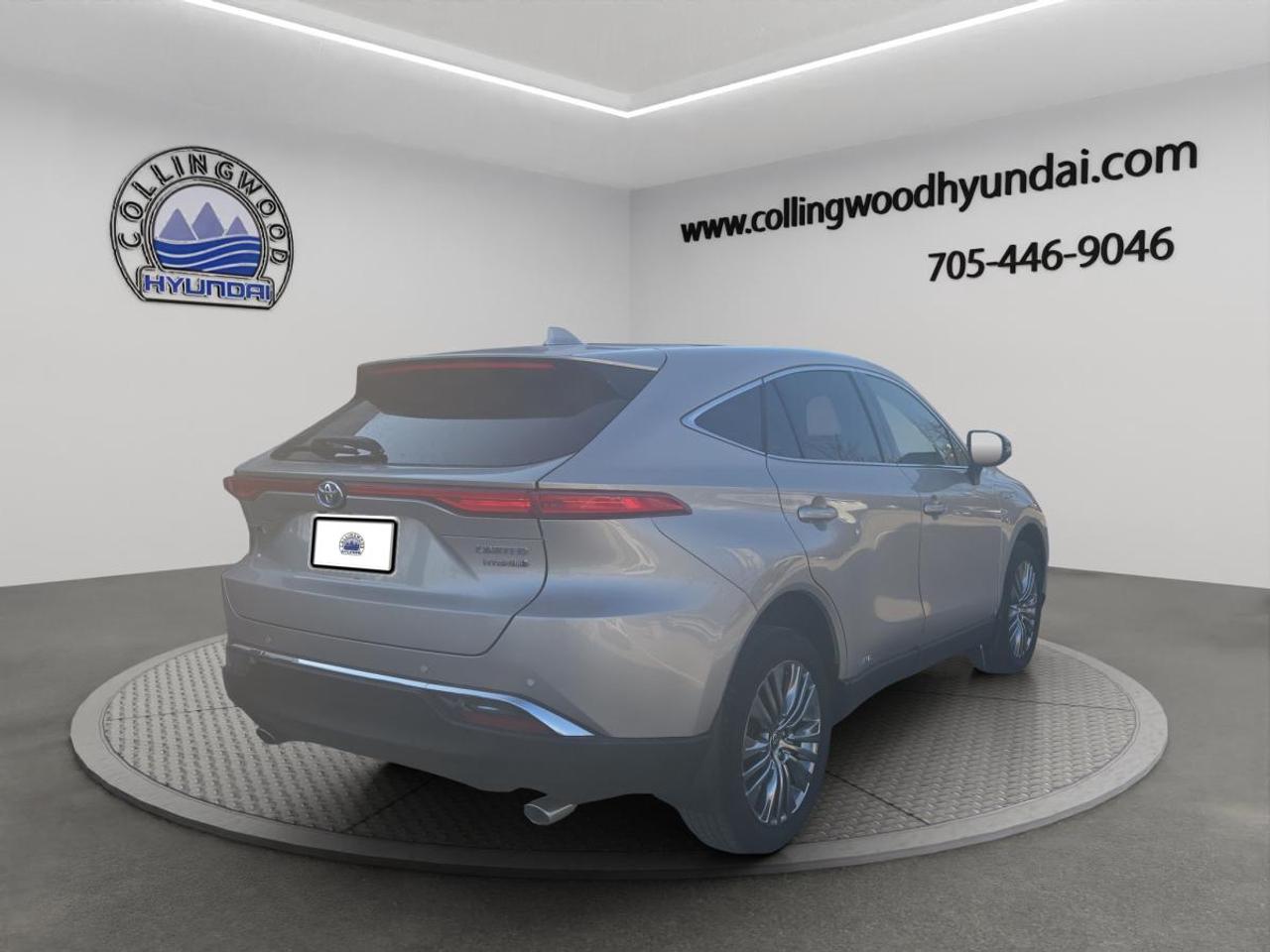 2021 Toyota Venza LIMITED Photo