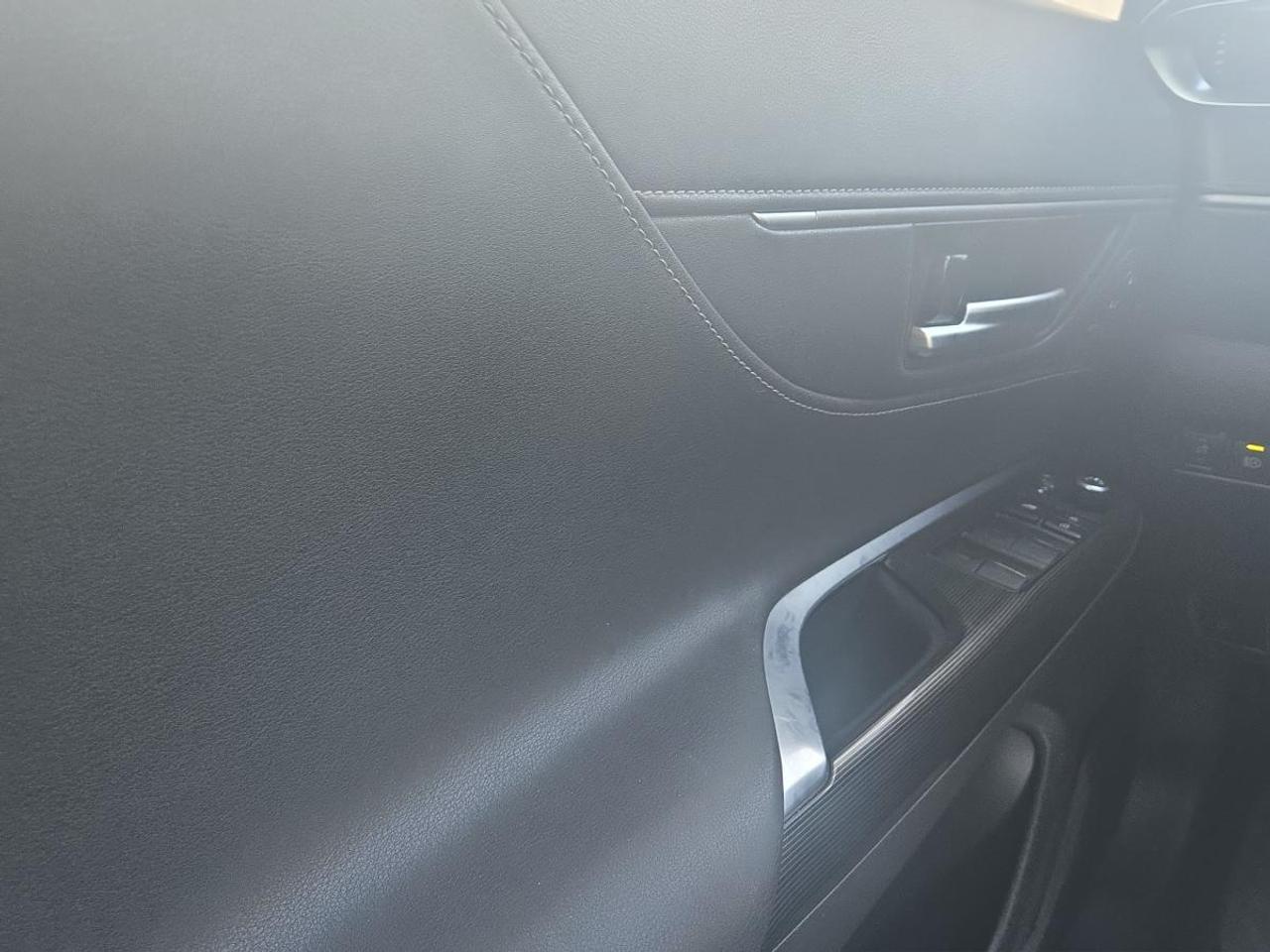 2021 Toyota Venza LIMITED Photo