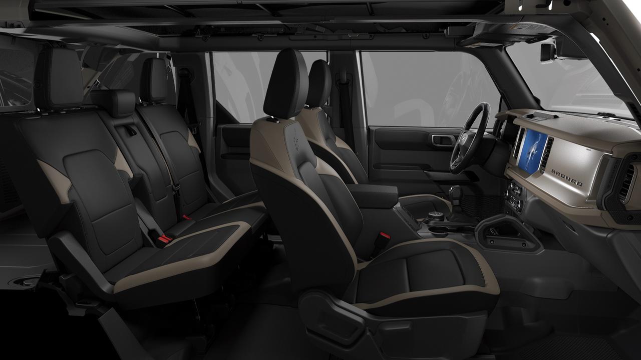 2026 Ford Bronco Outer Banks Photo