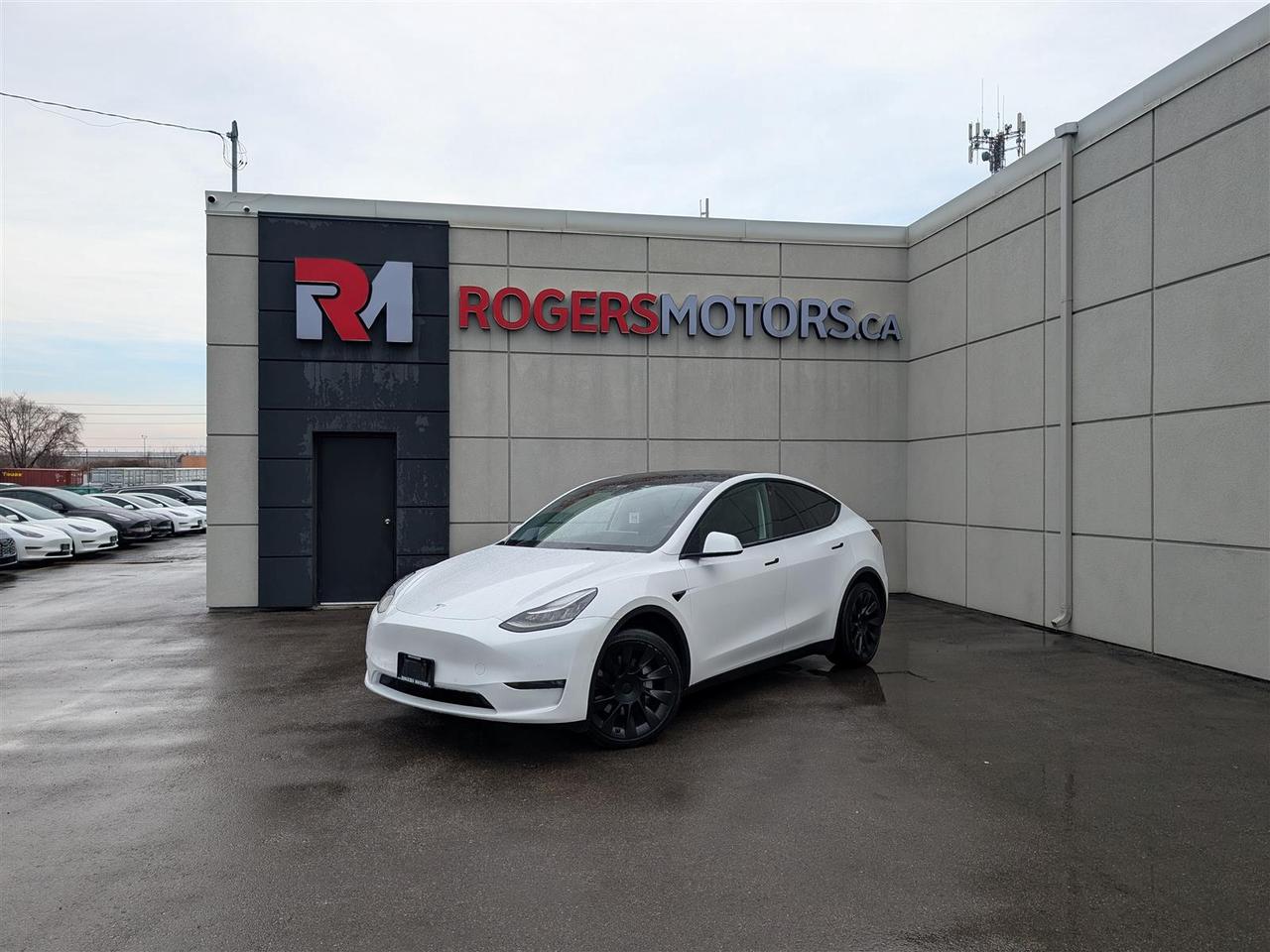2022 Tesla Model Y LONG RANGE AWD - DUAL MOTOR Photo