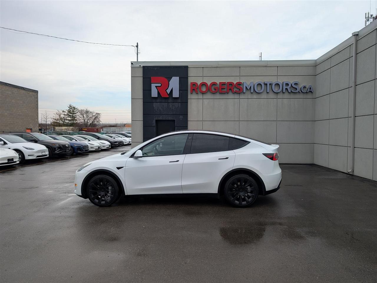 2022 Tesla Model Y LONG RANGE AWD - DUAL MOTOR Photo