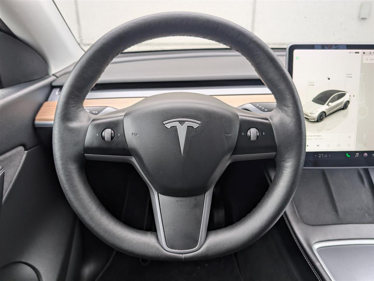 2022 Tesla Model Y LONG RANGE AWD - DUAL MOTOR Photo