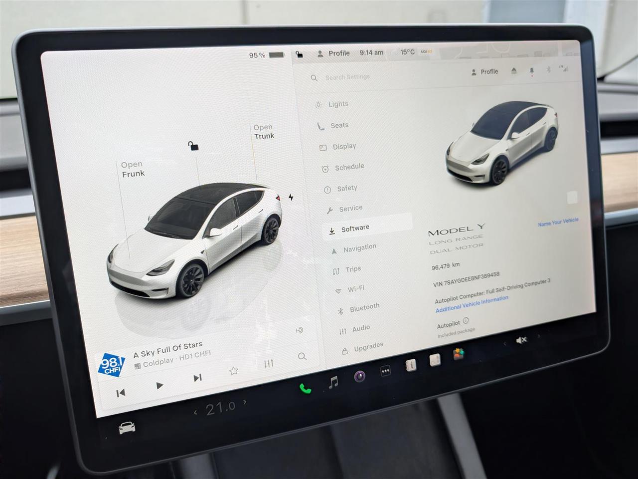 2022 Tesla Model Y LONG RANGE AWD - DUAL MOTOR Photo