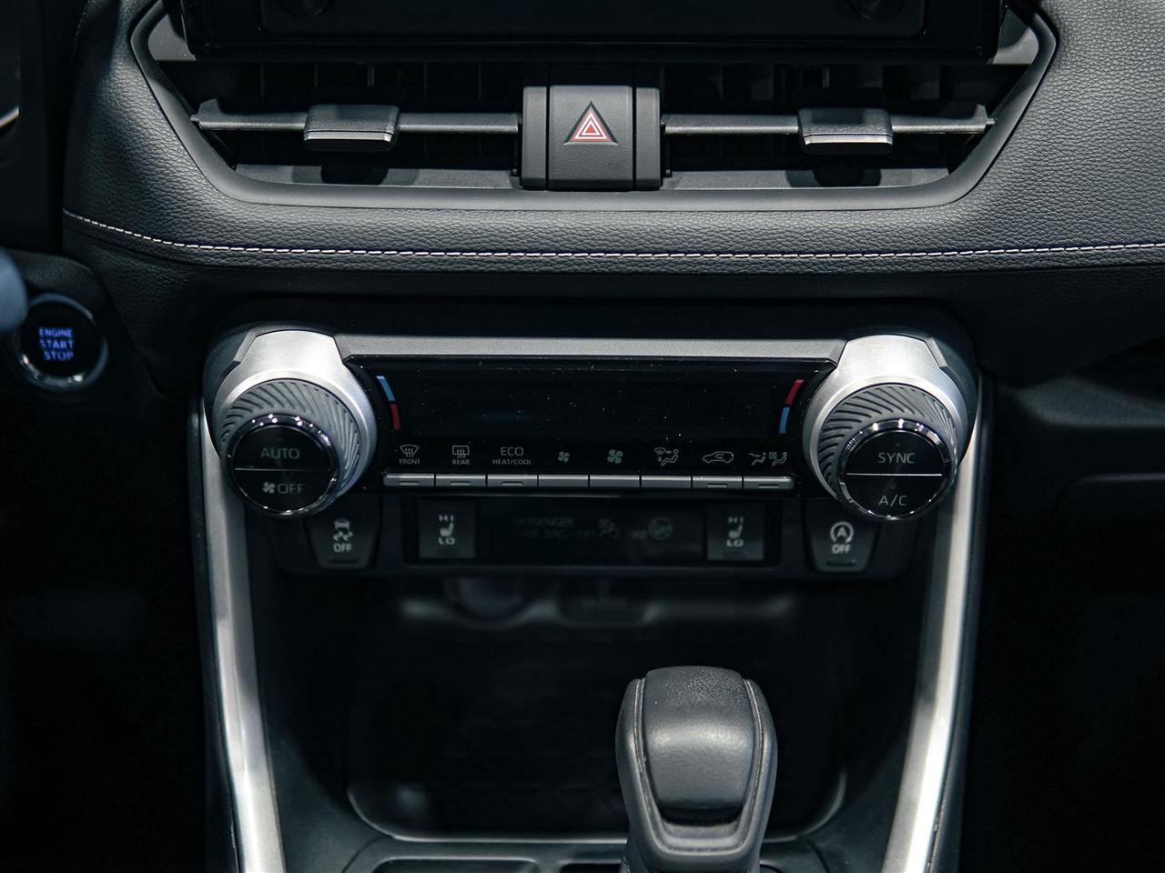 2021 Toyota RAV4 XLE | NO ACCIDENTS | TOYOTA SERVICED Photo