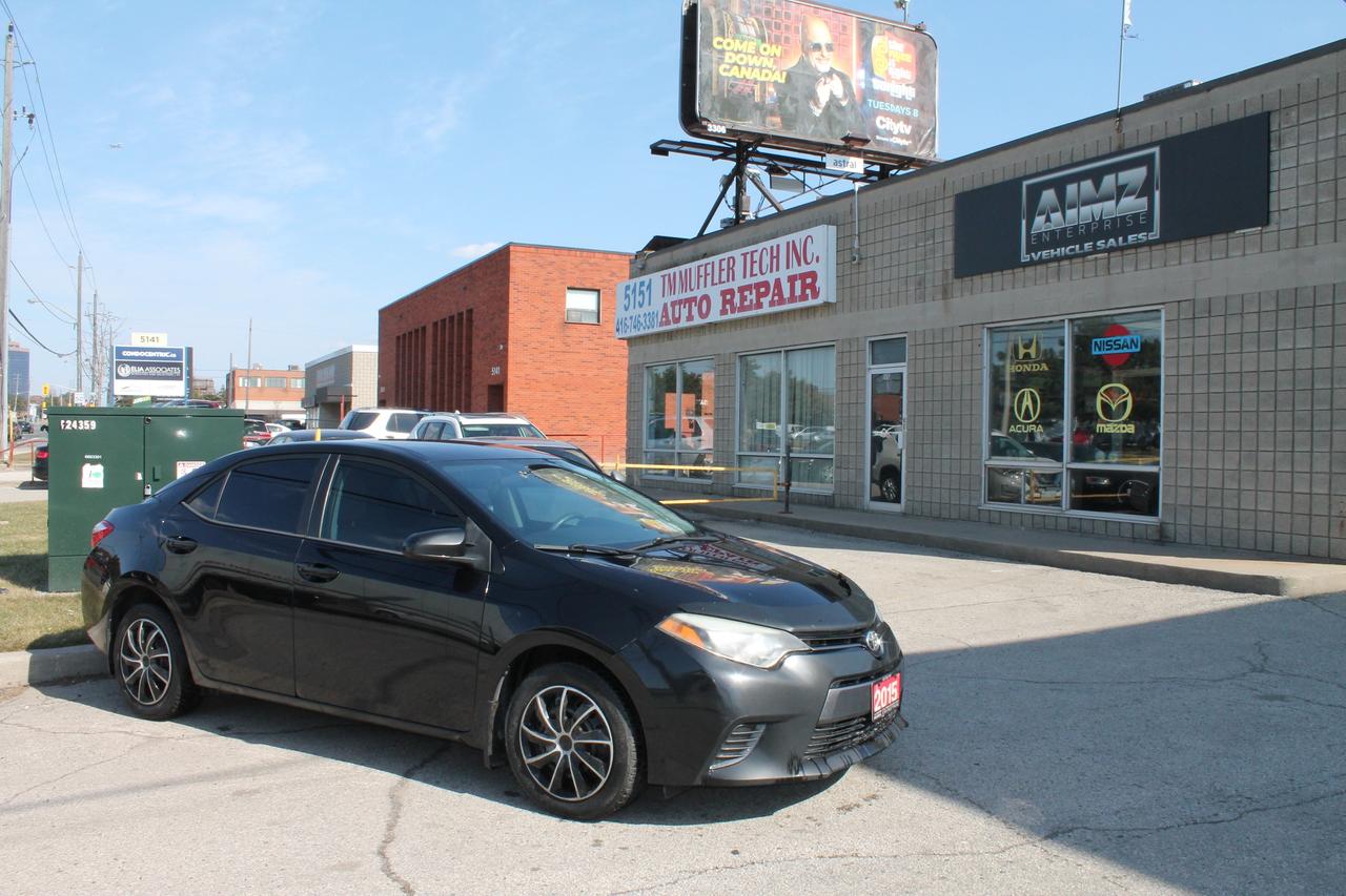 2015 Toyota Corolla LE Photo