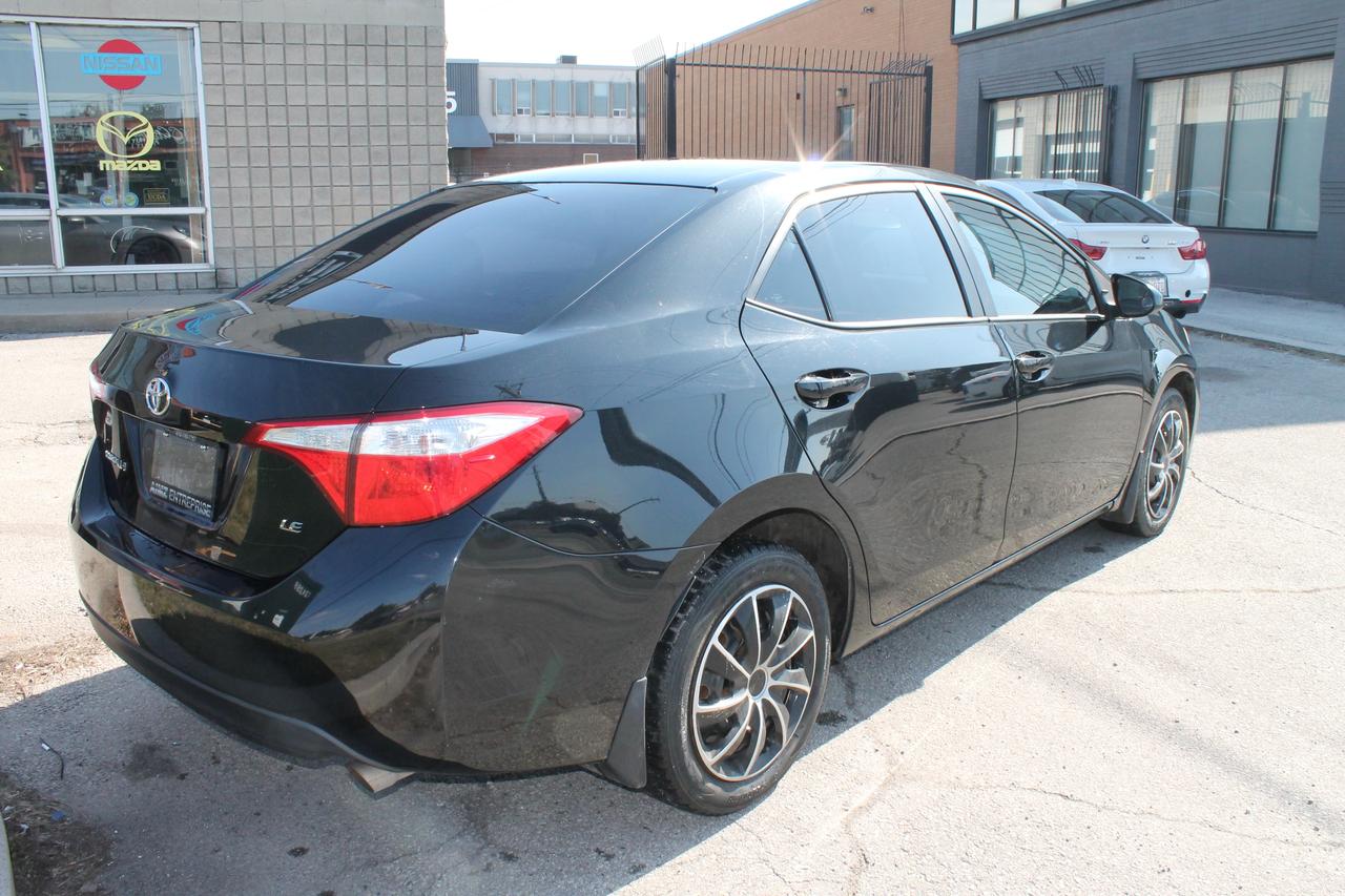 2015 Toyota Corolla LE Photo