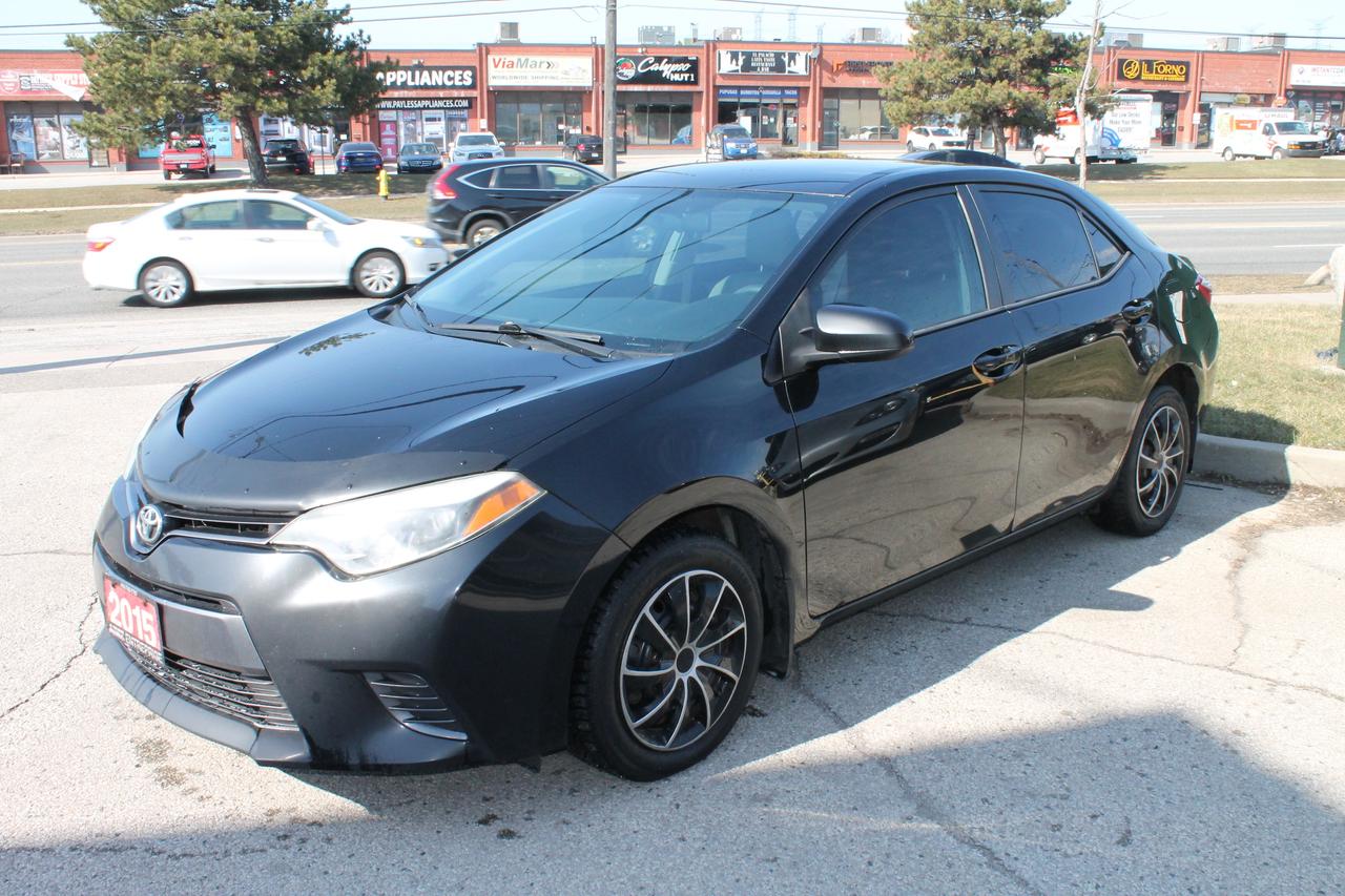 2015 Toyota Corolla LE Photo