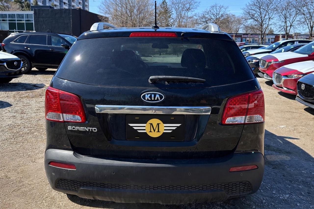2011 Kia Sorento LX Photo