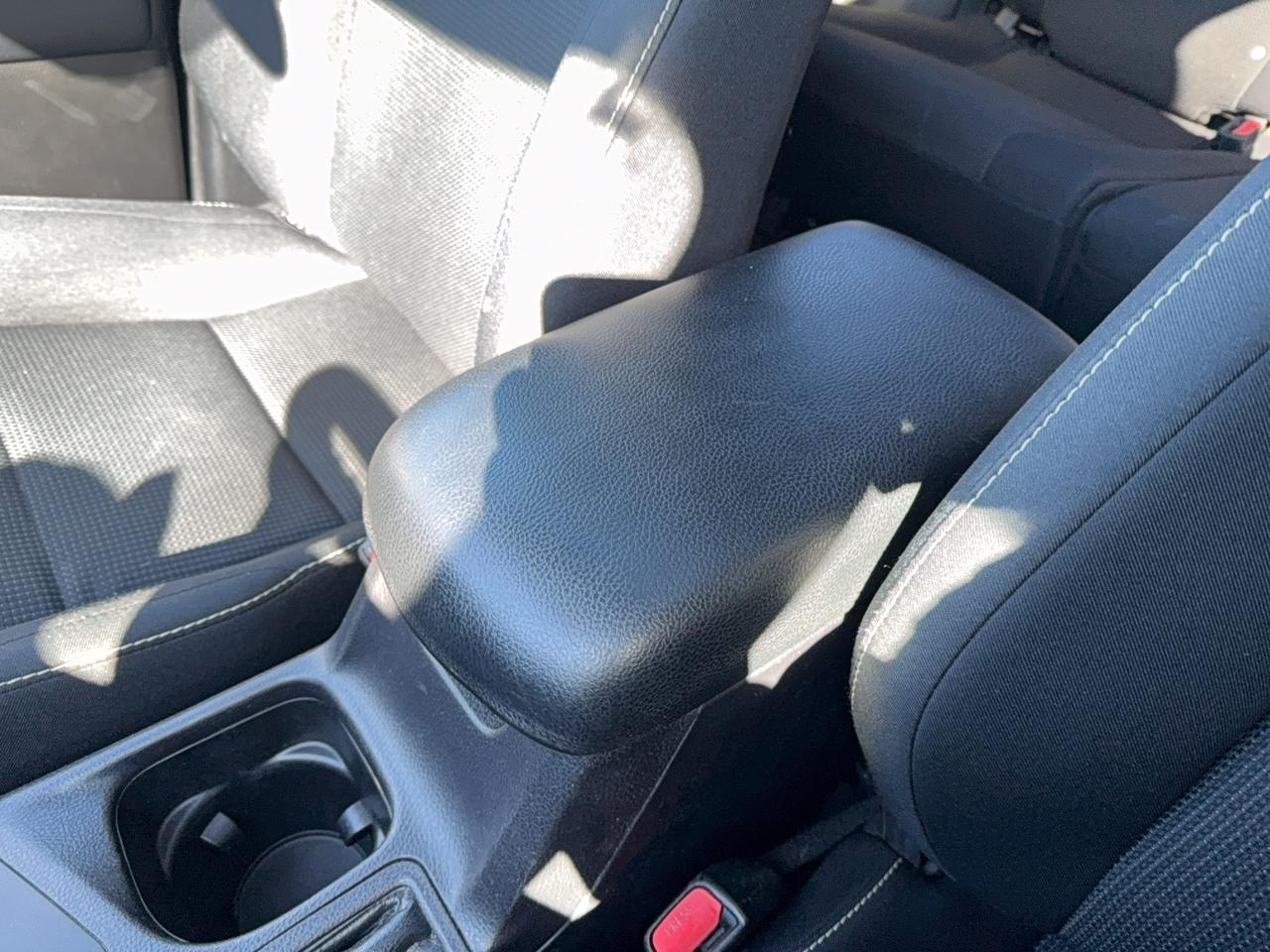 2017 Toyota RAV4 XLE Photo