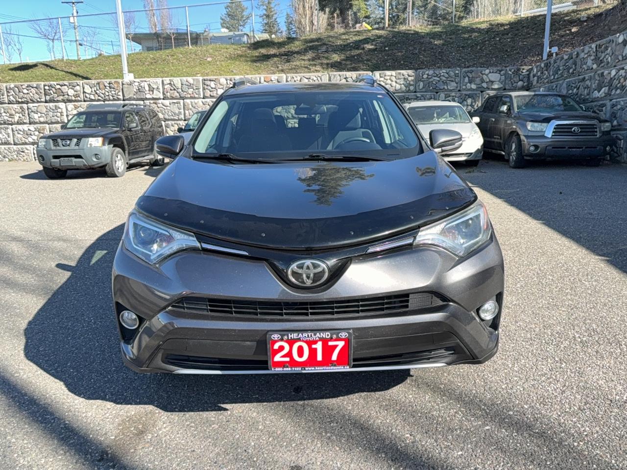 2017 Toyota RAV4 XLE Photo