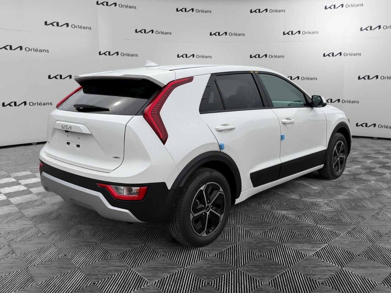 2026 Kia NIRO LX FWD Photo4