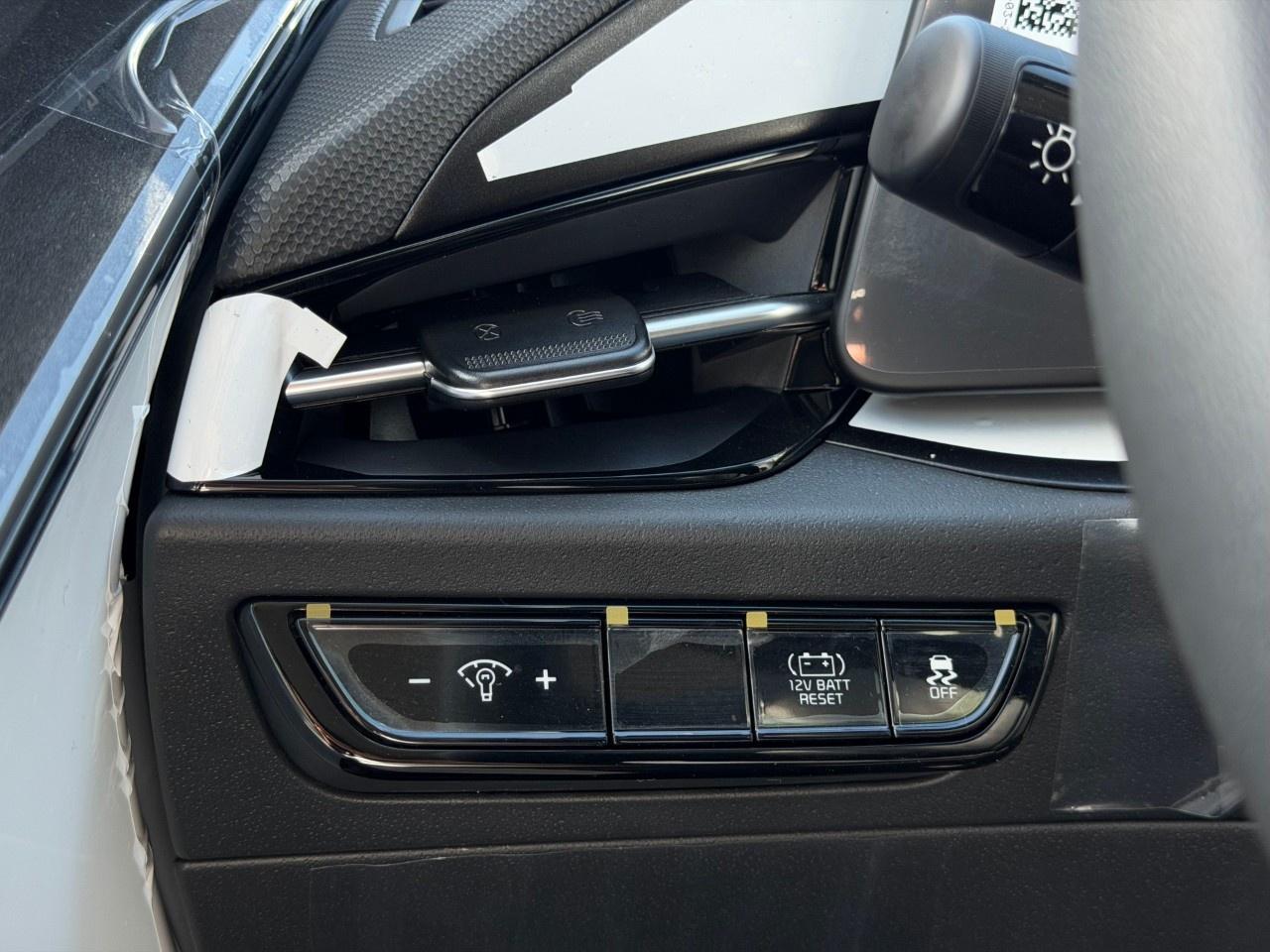 2026 Kia NIRO LX FWD Photo