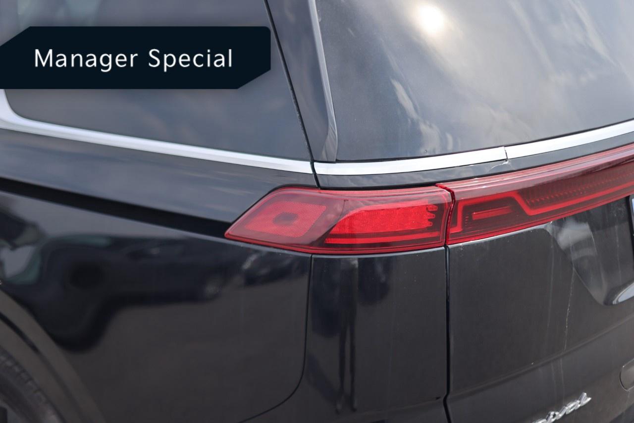 2022 Kia Carnival SX Photo