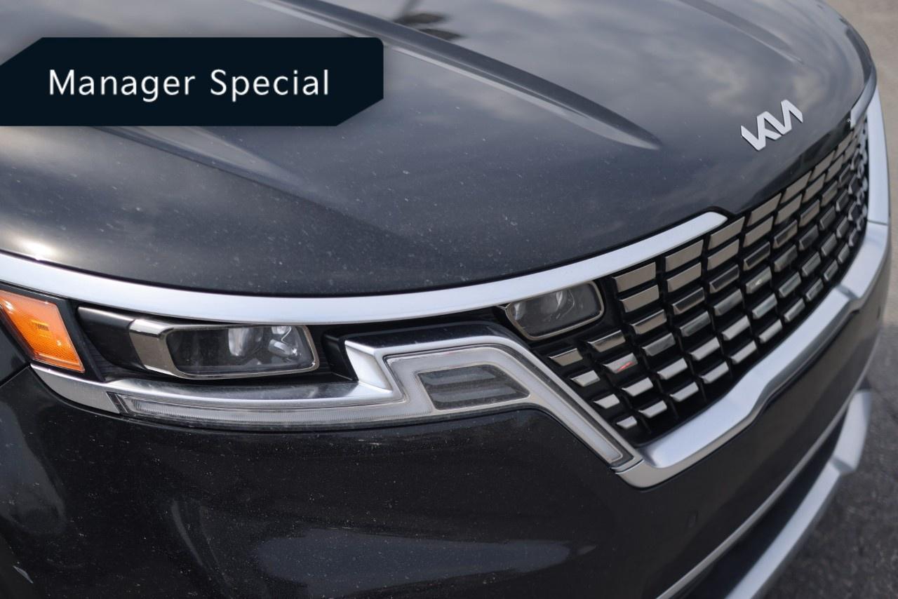 2022 Kia Carnival SX Photo