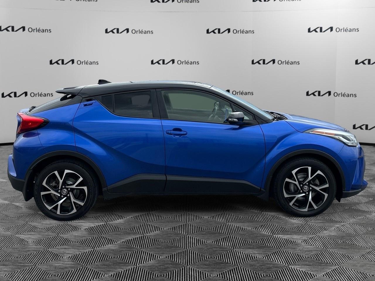 2022 Toyota C-HR  Photo