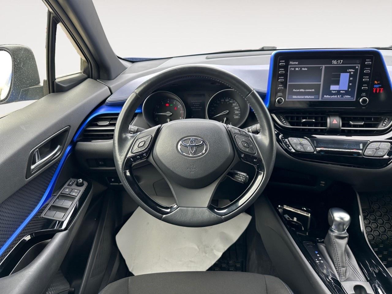 2022 Toyota C-HR  Photo