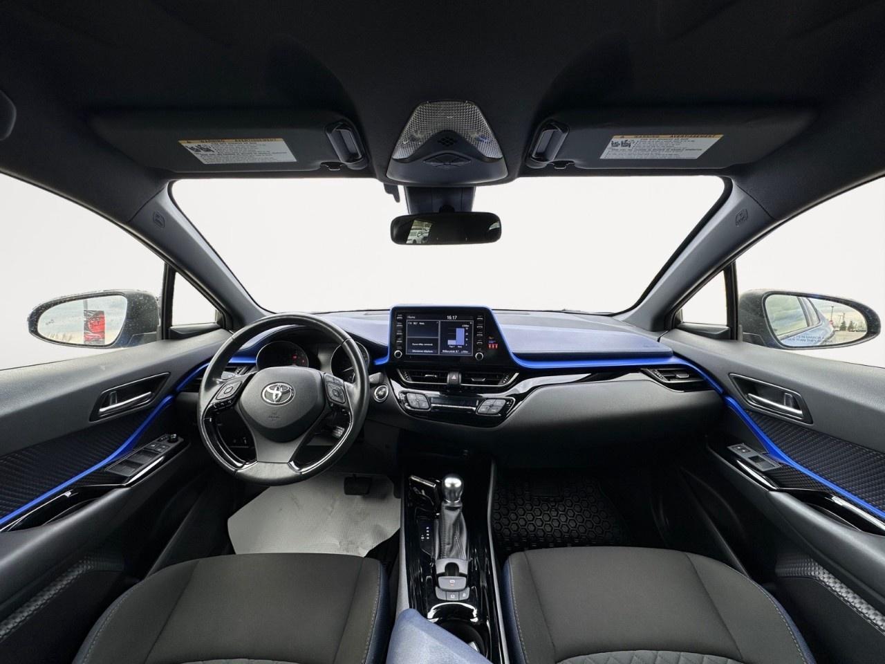 2022 Toyota C-HR  Photo