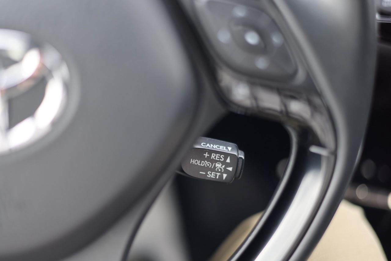 2022 Toyota C-HR  Photo