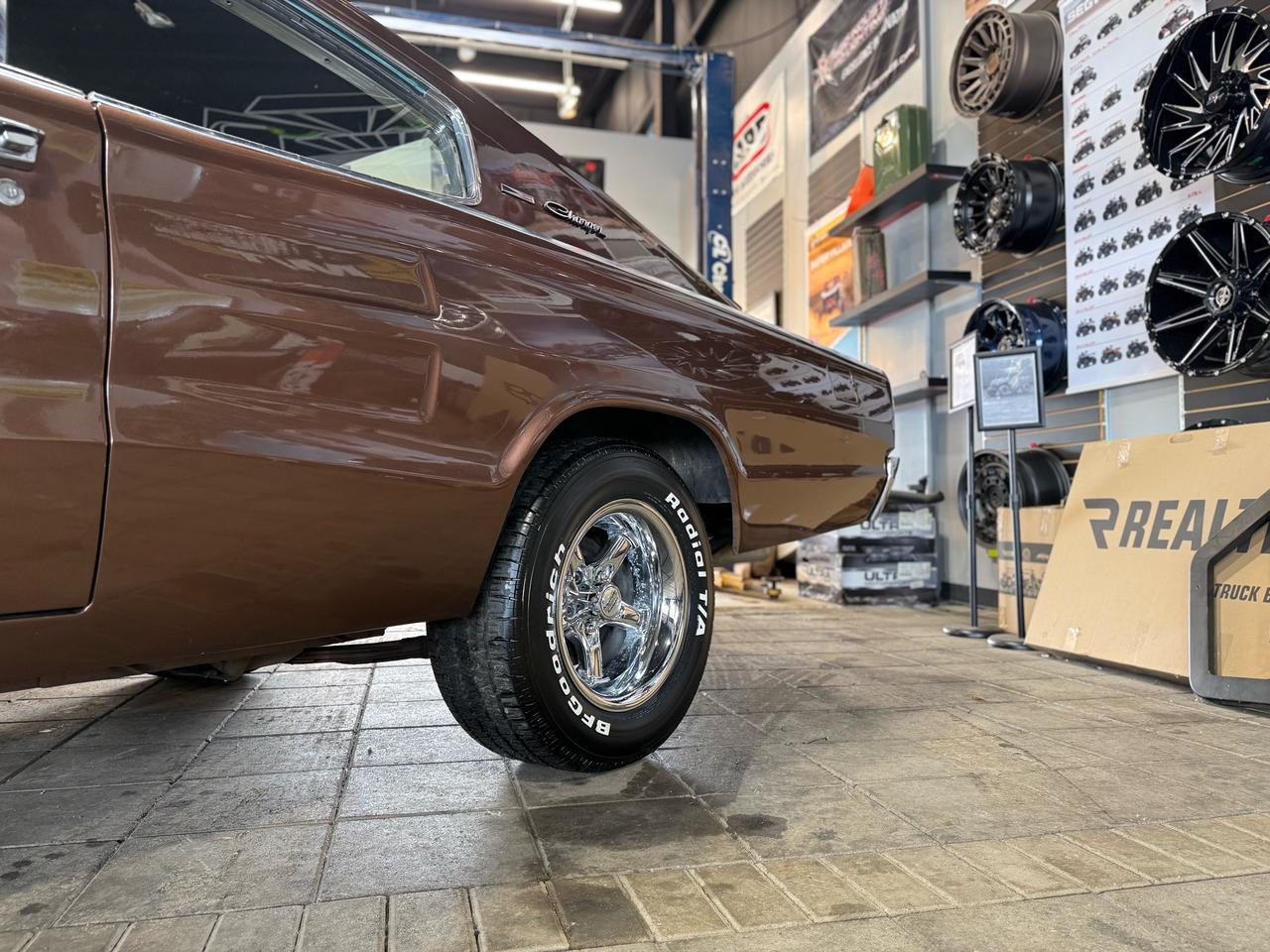 1966 Dodge Charger 383 Photo2