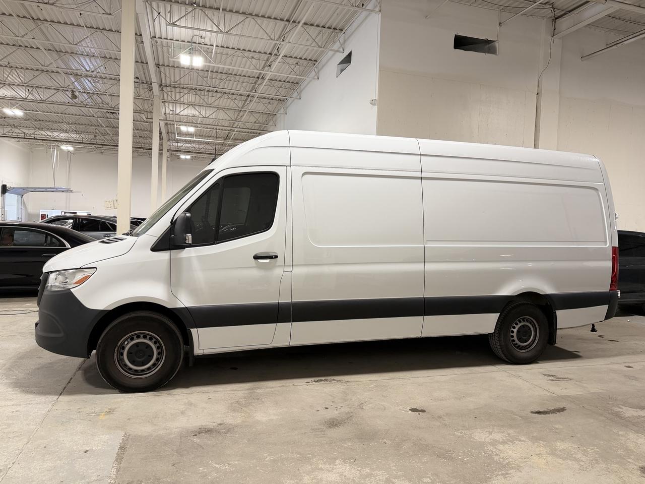 2023 Mercedes-Benz Sprinter 2500 High Roof I4 Diesel 170" Photo2