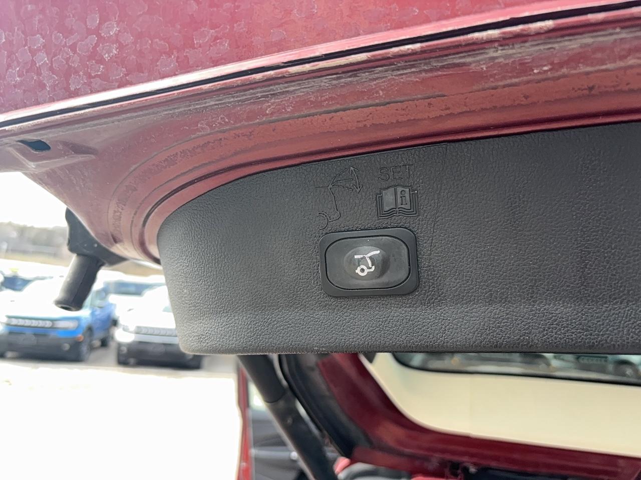 2014 Ford Escape SE, 4WD, POWER LIFTGATE, NAVIGATION, AS TRADED Photo